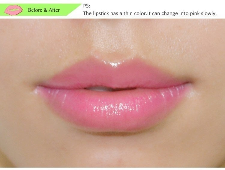 lips after applying green lipstick