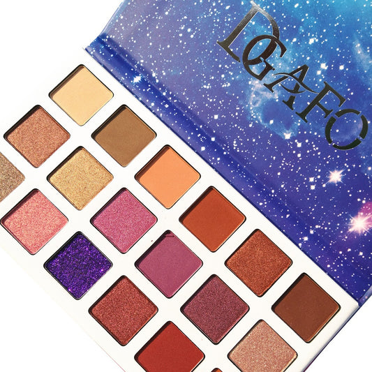 18 color pigmented eyeshadow palette